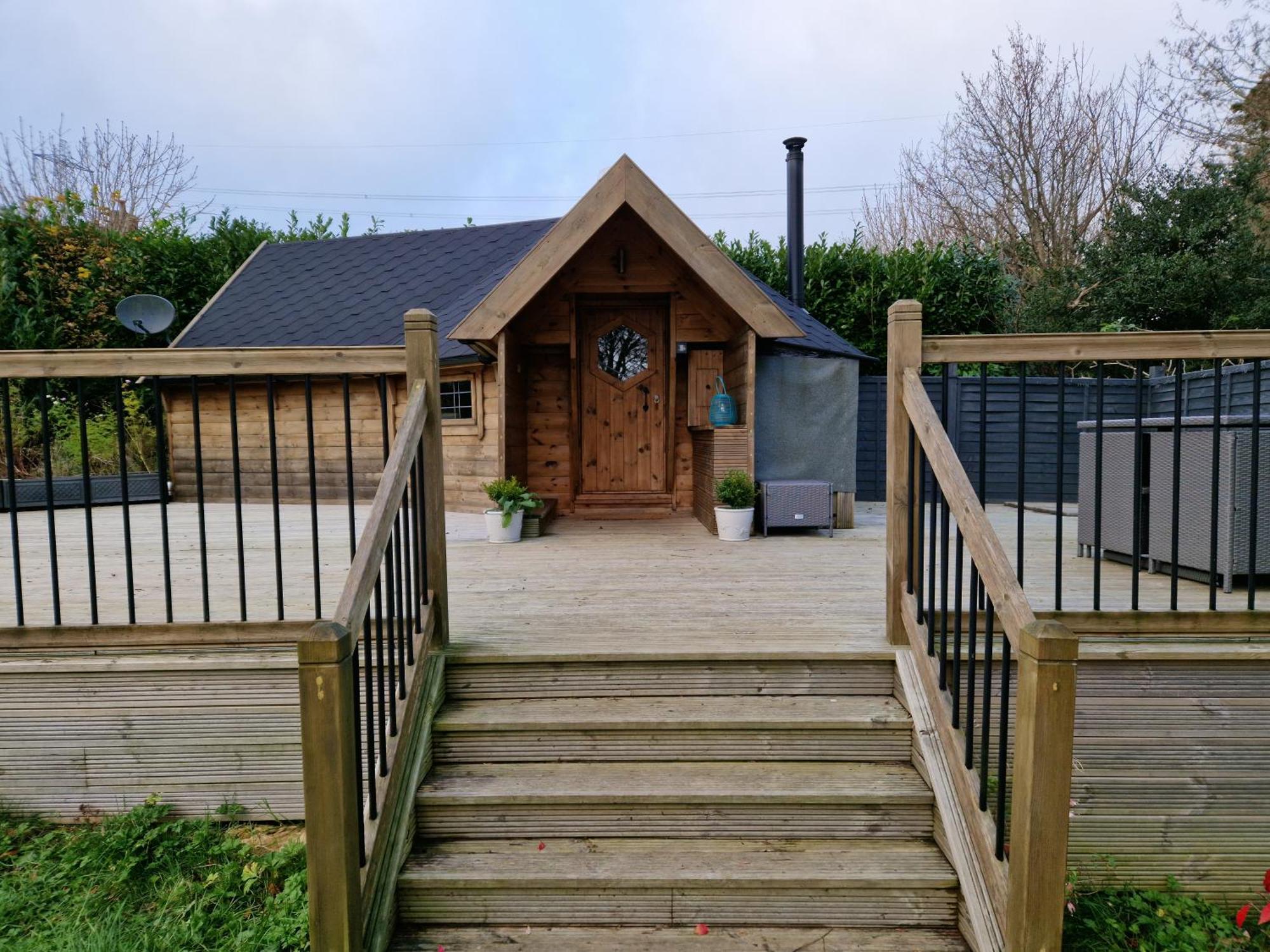 The Hive - Unique Log Cabin With Wood Burning Stove Ludchurch Εξωτερικό φωτογραφία